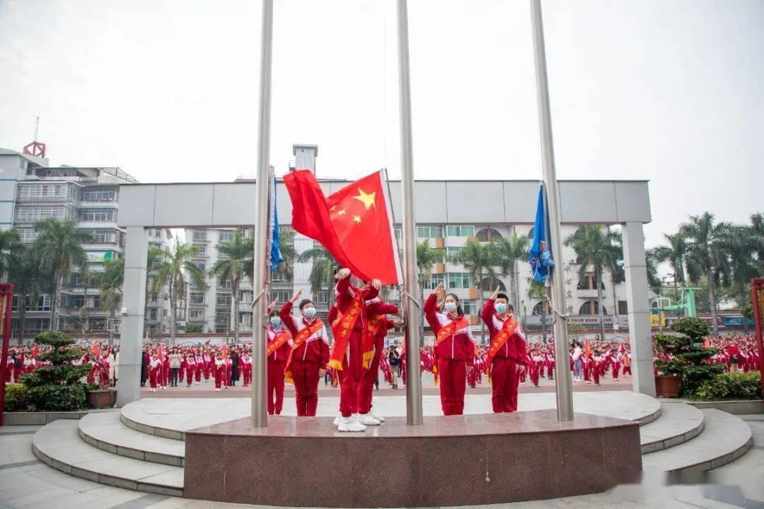 被困的小恶魔